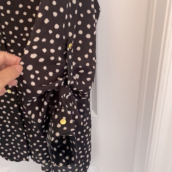 Plus size Polka dot Blouse - Picture 3 of 7